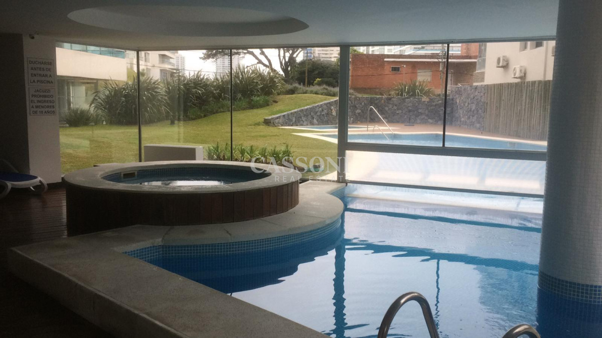 Apartamento ID.3838 - Amplio apartamento en Brava con parrillero y vista al mar