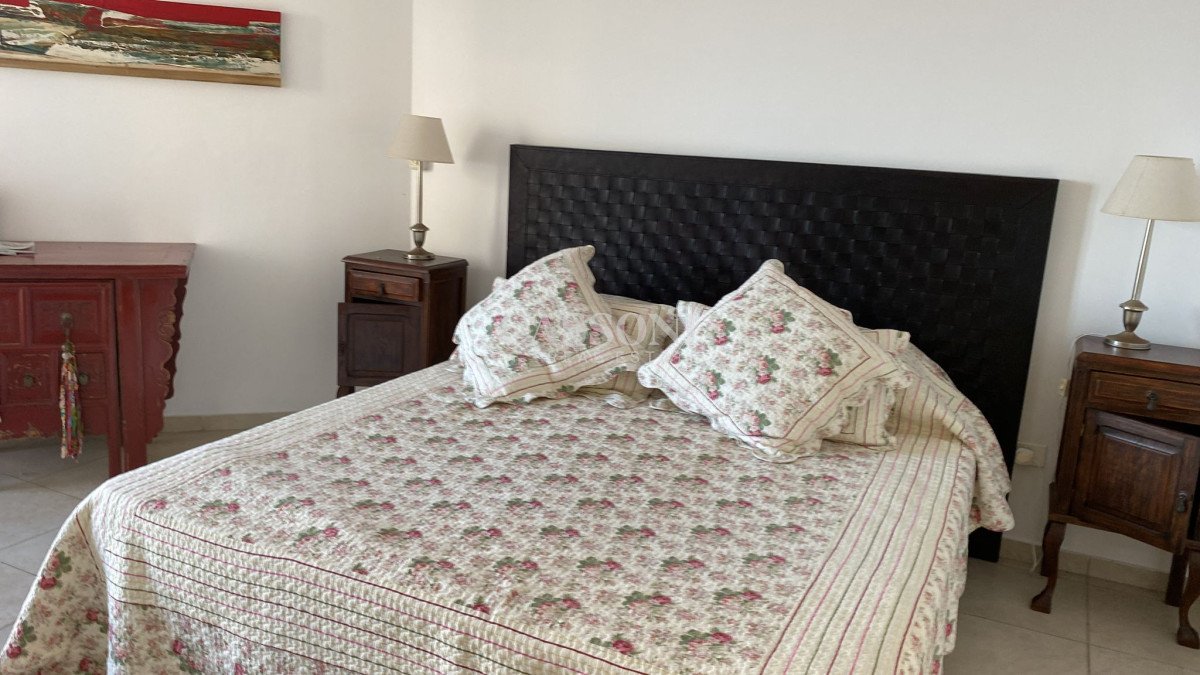 Apartamento ID.3838 - Amplio apartamento en Brava con parrillero y vista al mar