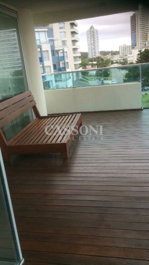 Apartamento ID.3838 - Amplio apartamento en Brava con parrillero y vista al mar