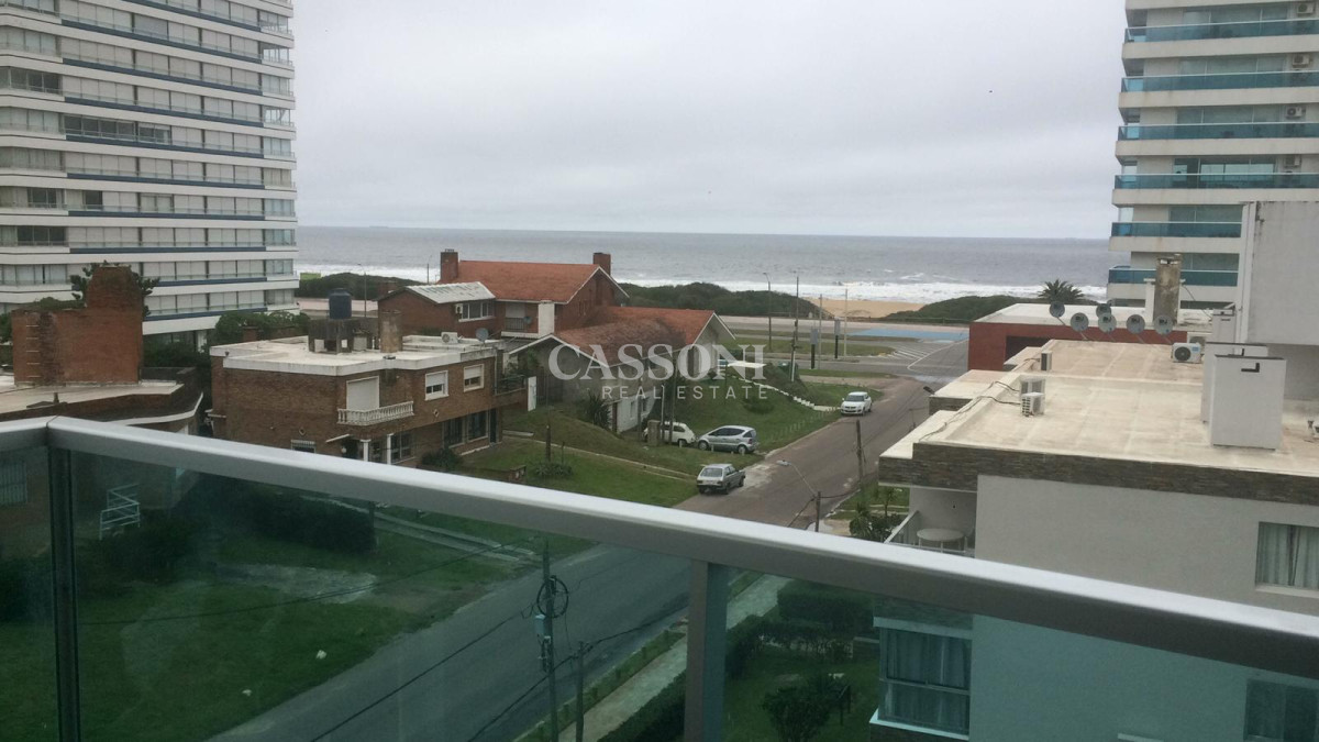 Apartamento ID.3838 - Amplio apartamento en Brava con parrillero y vista al mar