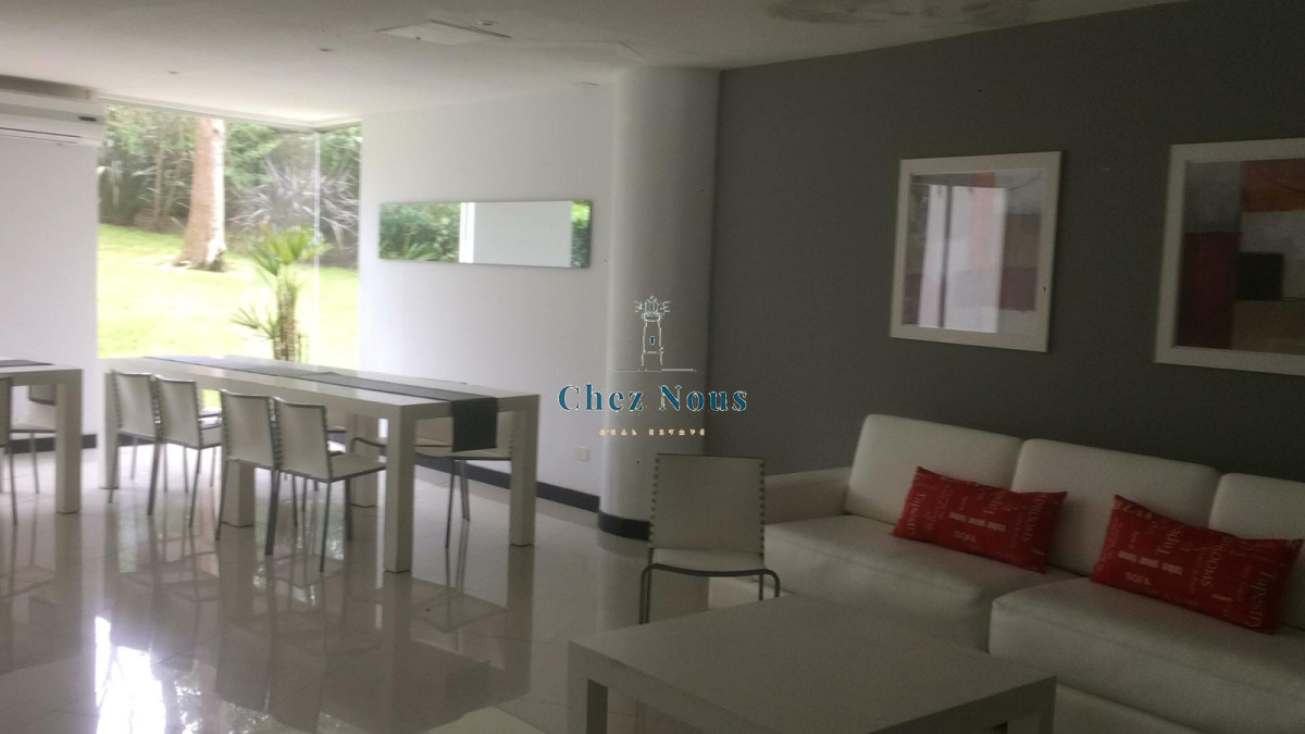 Apartamento ID.1157 - Amplio apartamento en Brava con parrillero y vista al mar