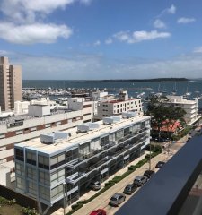 Apartamento vista al puerto