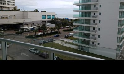 Excelente apartamento en cotizada Torre