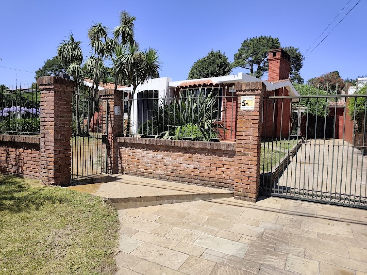 Excelente oportunidad!!! Casa totalmente reciclada, de construcción tradicional