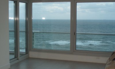 Apartamento en Punta del Este, Brava