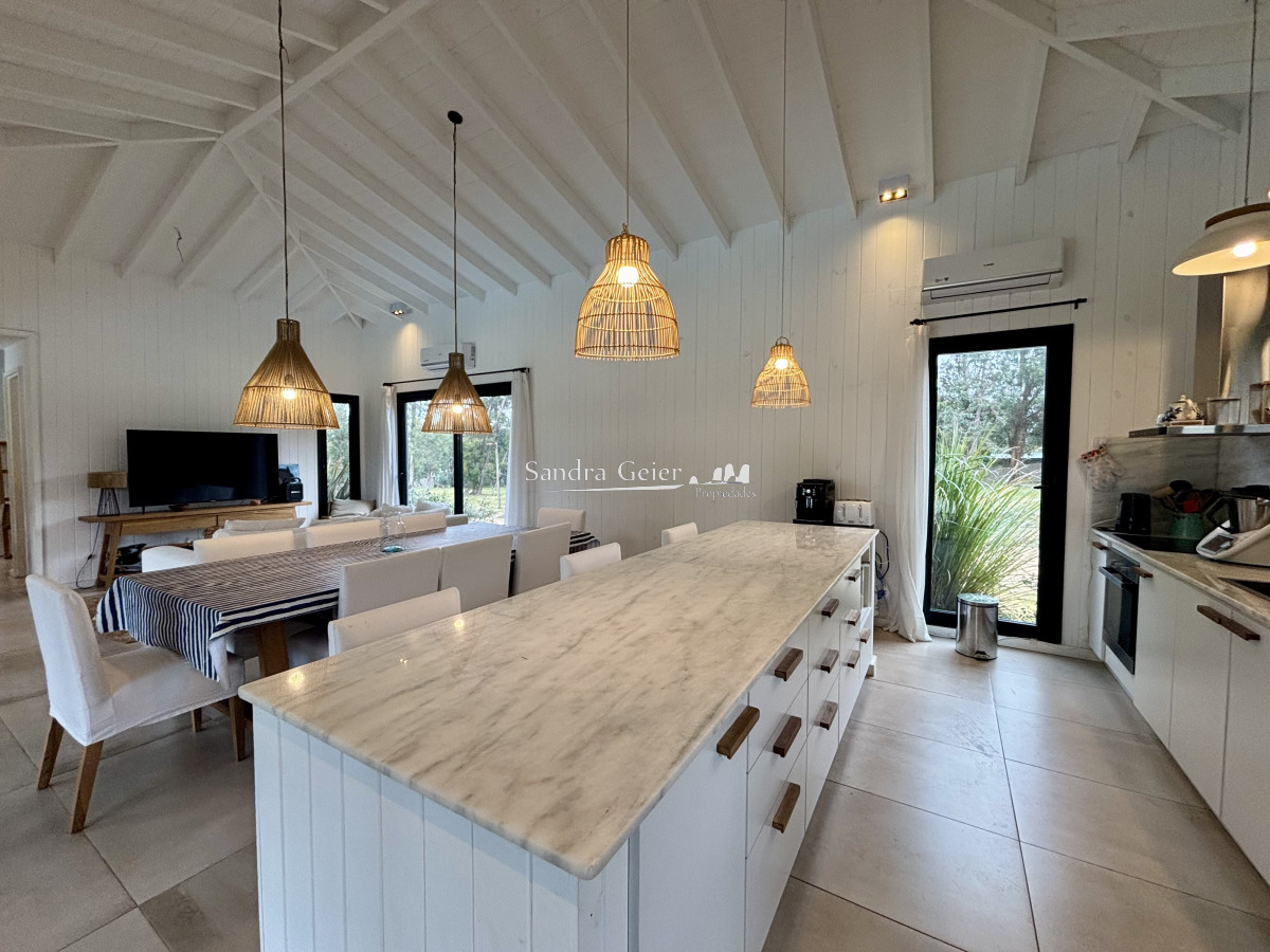 Casa ID.3043 - Casa en venta de 3 dormitorios, en Barrio privado Don Miguel, La Barra