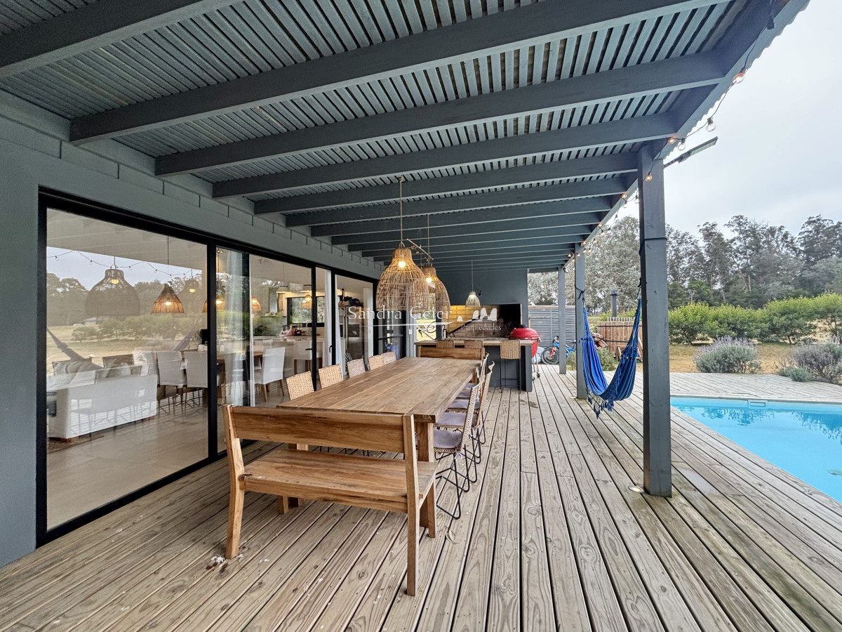 Casa ID.3043 - Casa en venta de 3 dormitorios, en Barrio privado Don Miguel, La Barra