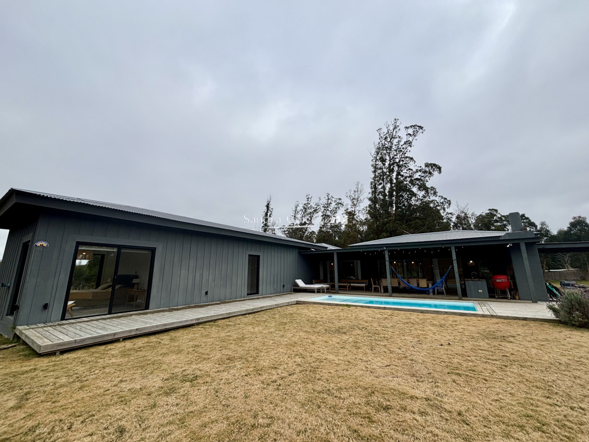 Casa ID.3043 - Casa en venta de 3 dormitorios, en Barrio privado Don Miguel, La Barra