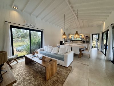 Casa ID.3043 - Casa en venta de 3 dormitorios, en Barrio privado Don Miguel, La Barra