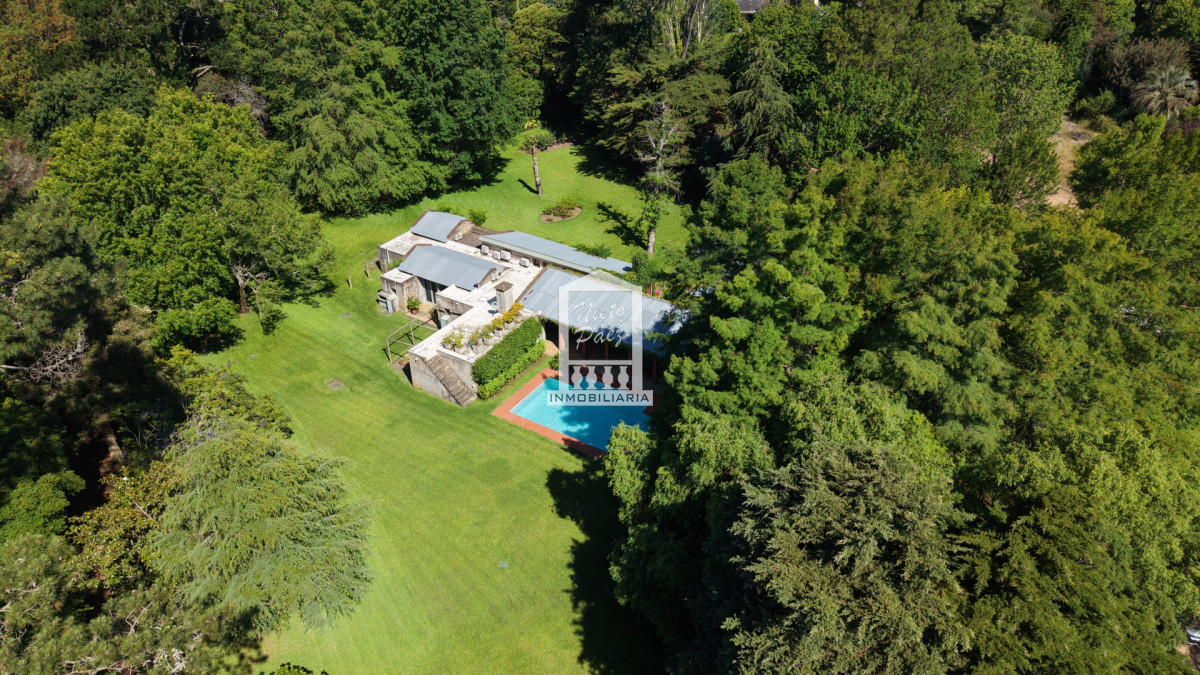 Casa ID.40910 - Casa en venta de 5 dormitorios en el Golf