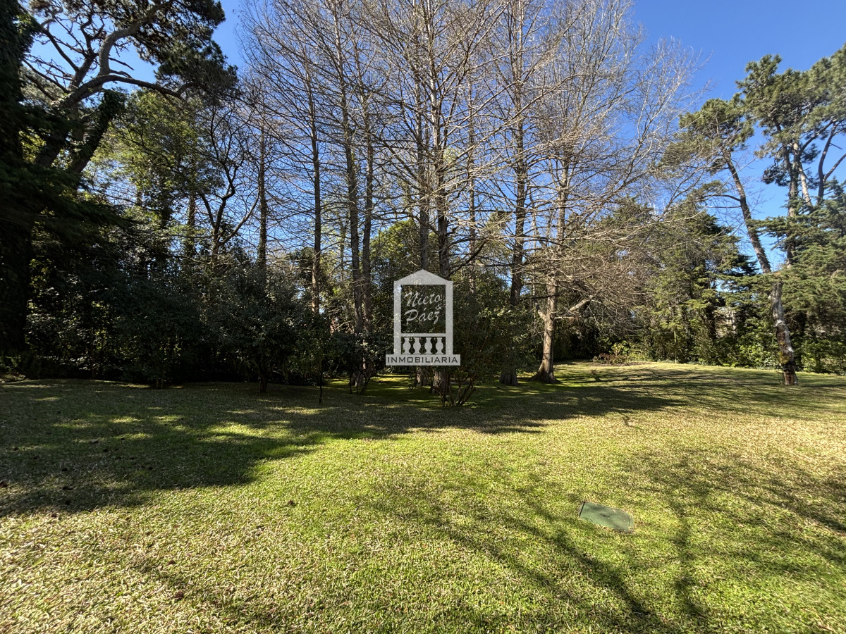 Casa ID.40910 - Casa en venta de 5 dormitorios en el Golf
