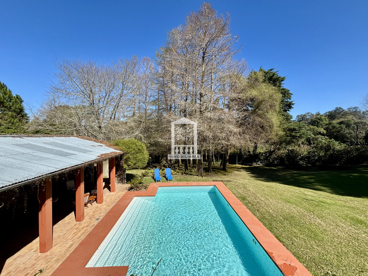 Casa ID.40910 - Casa en venta de 5 dormitorios en el Golf