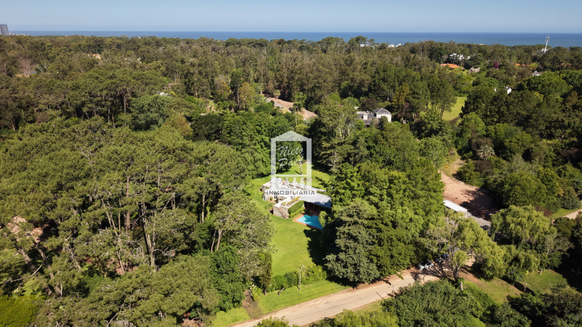 Casa ID.40910 - Casa en venta de 5 dormitorios en el Golf
