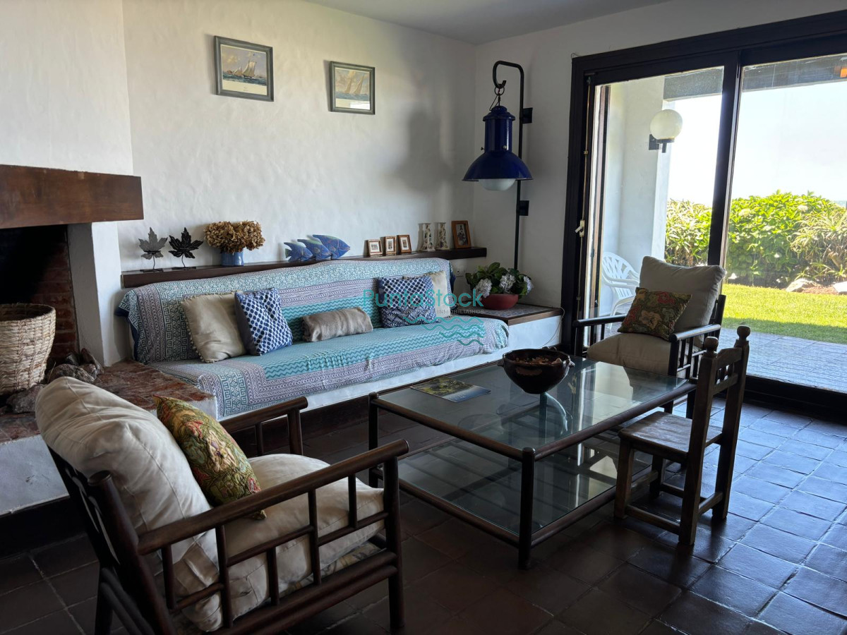 Apartamento en alquiler, de 3 dormitorios, enfrente a Elemir!  - PSK1945A