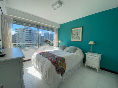 En venta apartamento frente al mar de 3 dormitorioscon excelentes vistas de la Brava - NDM13444A