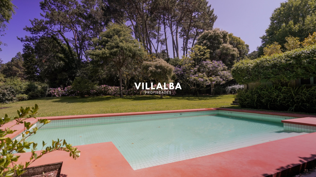 Casa ID.4195 - Casa en venta de 5 dormitorios en el Golf