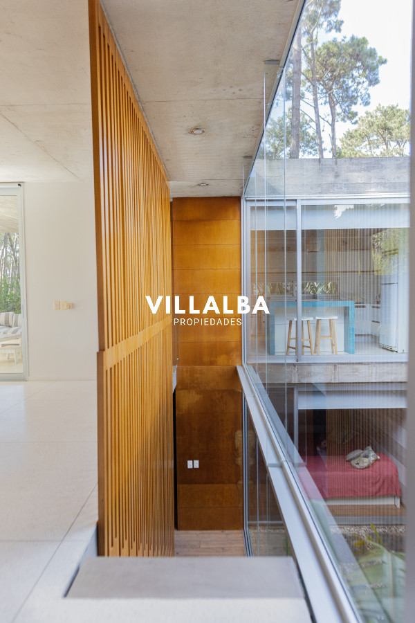 Casa ID.4201 - Casa en venta de 4 dormitorios, en Rincon del Indio 