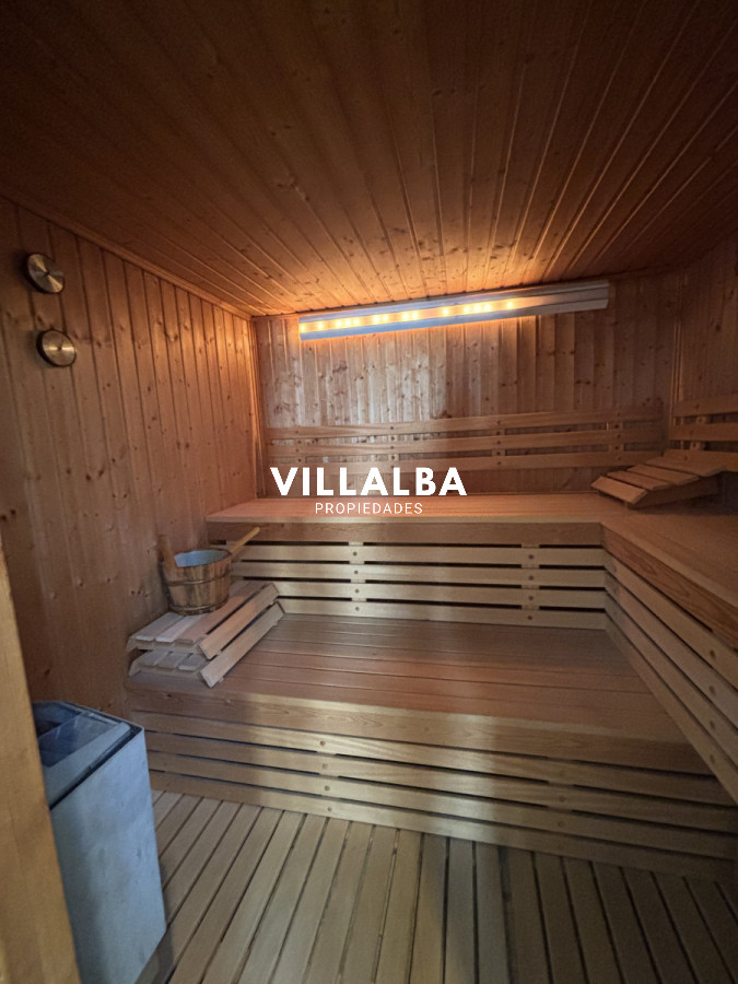 Casa ID.4195 - Casa en venta de 5 dormitorios en el Golf