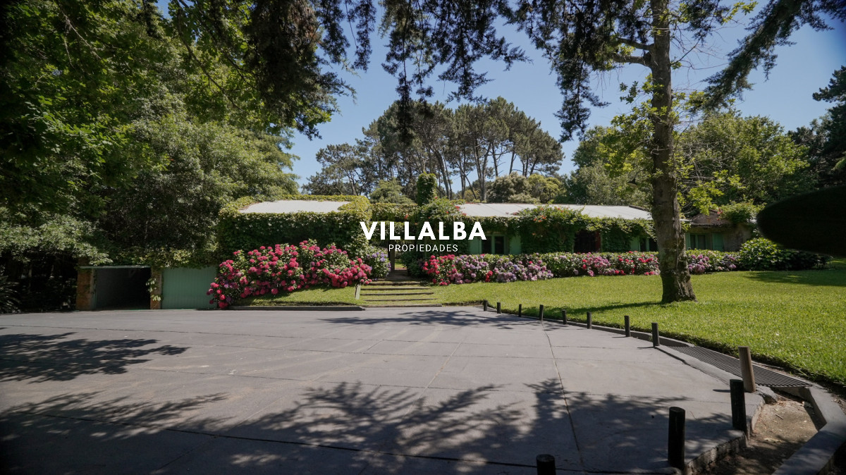 Casa ID.4195 - Casa en venta de 5 dormitorios en el Golf