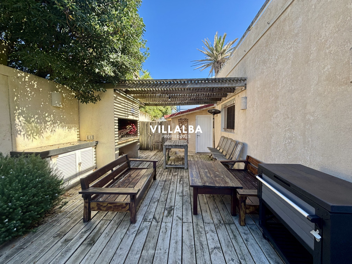 Apartamento ID.4191 - Casa en venta de 4 dormitorios, en la Península
