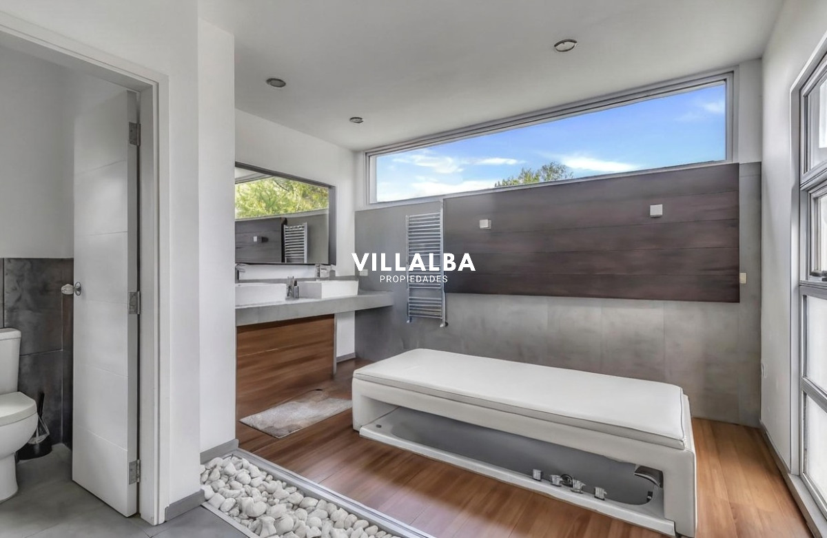 Casa ID.4196 - Espectacular casa en San Rafael Punta Del Este 4 dormitorios venta