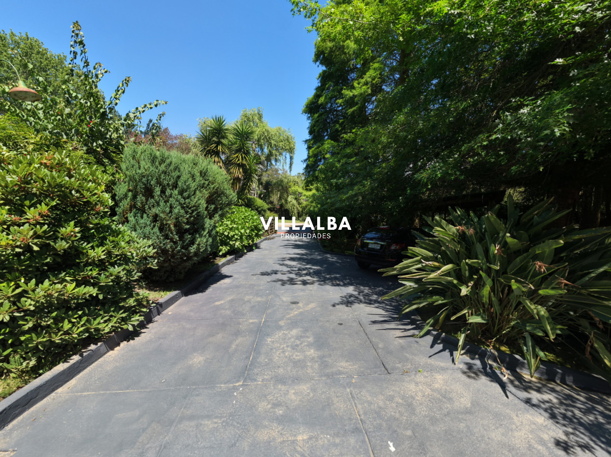 Casa ID.4195 - Casa en venta de 5 dormitorios en el Golf