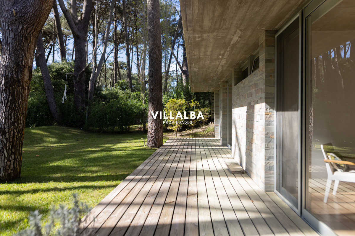 Casa ID.4201 - Casa en venta de 4 dormitorios, en Rincon del Indio 