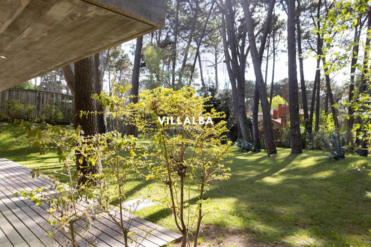 Casa ID.4201 - Casa en venta de 4 dormitorios, en Rincon del Indio 