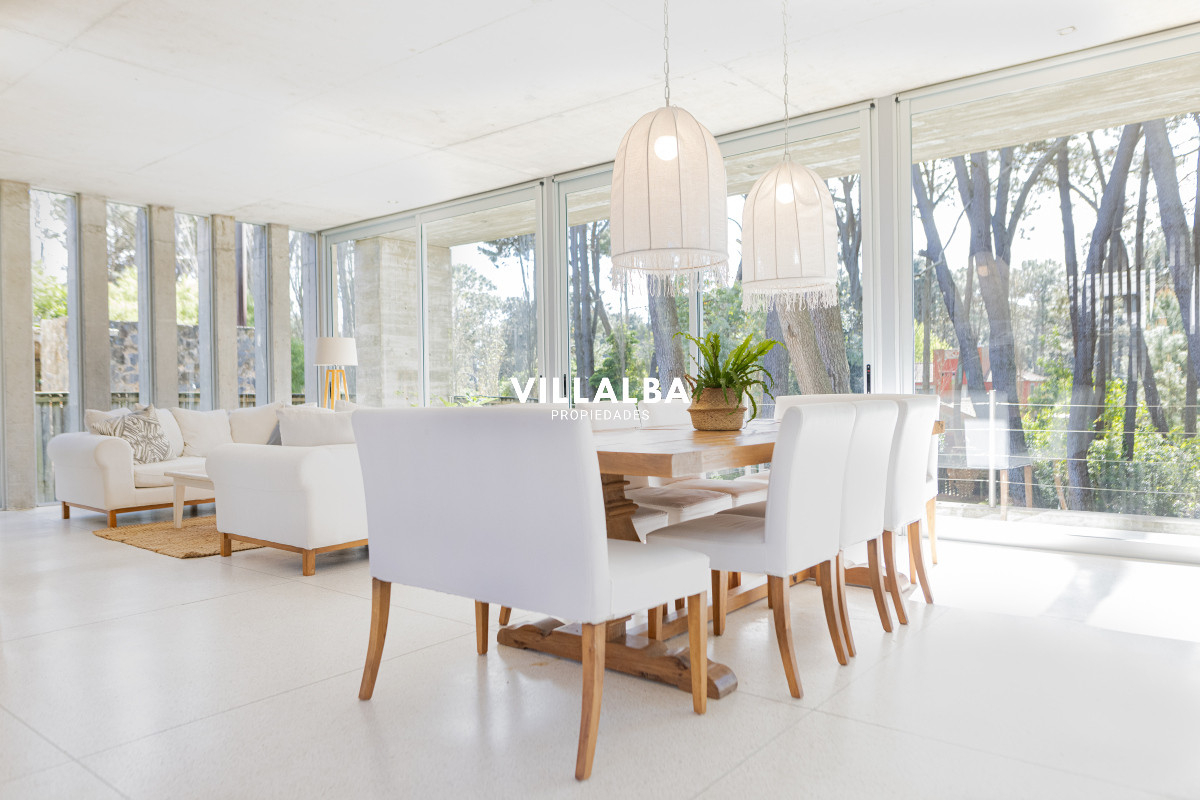 Casa ID.4201 - Casa en venta de 4 dormitorios, en Rincon del Indio 