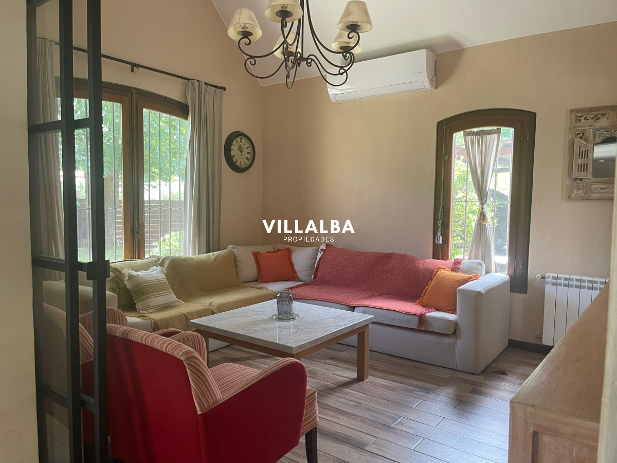 Apartamento ID.4511 - Casa en venta de 4 dormitorios en playa Mansa