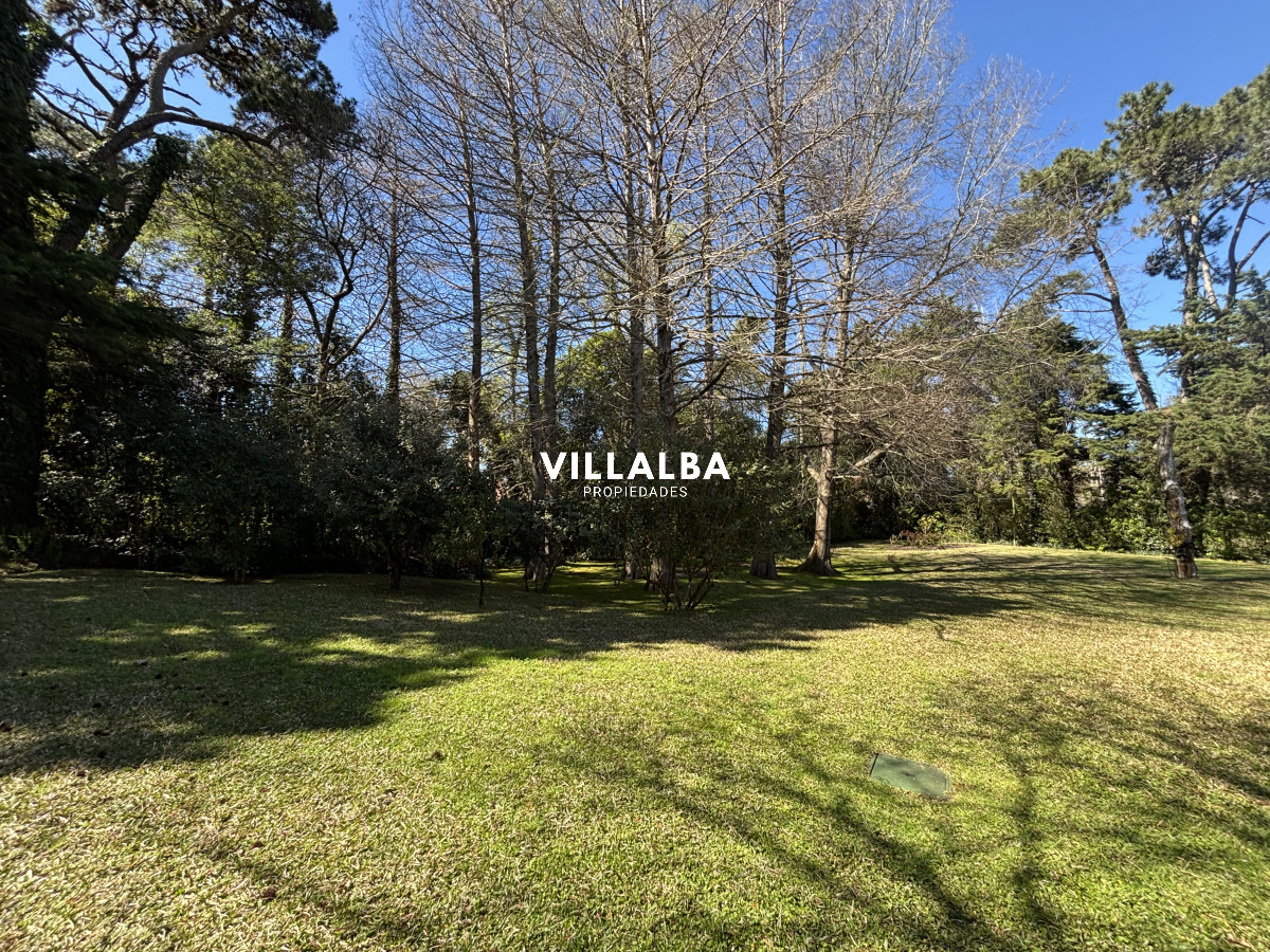 Casa ID.4195 - Casa en venta de 5 dormitorios en el Golf