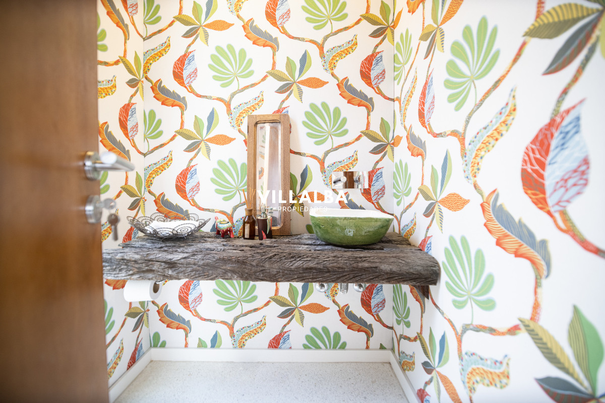 Casa ID.4201 - Casa en venta de 4 dormitorios, en Rincon del Indio 