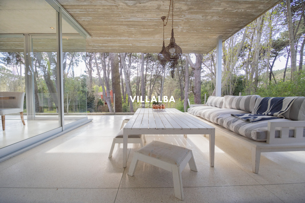 Casa ID.4201 - Casa en venta de 4 dormitorios, en Rincon del Indio 