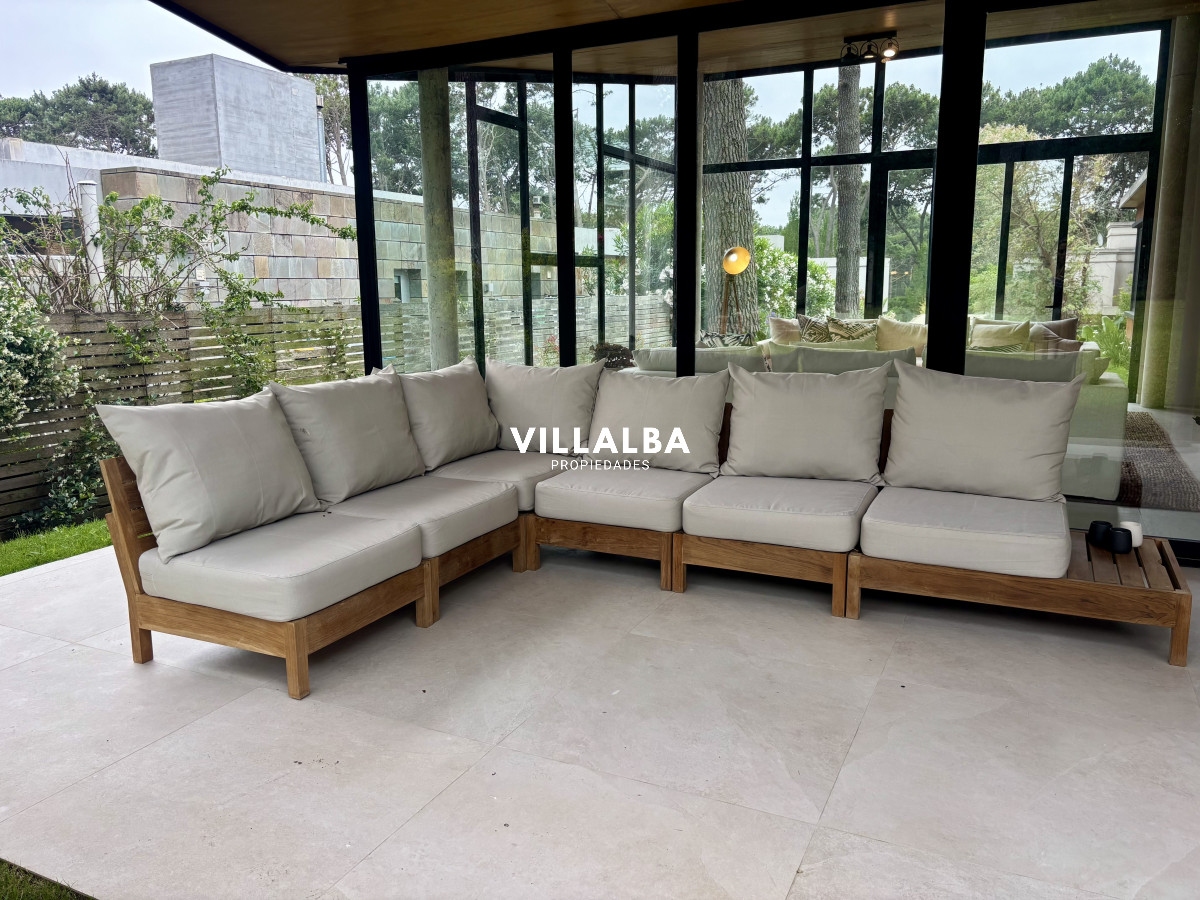 Apartamento ID.4202 - Casa en venta de 4 dormitorios, en Rincon del Indio 