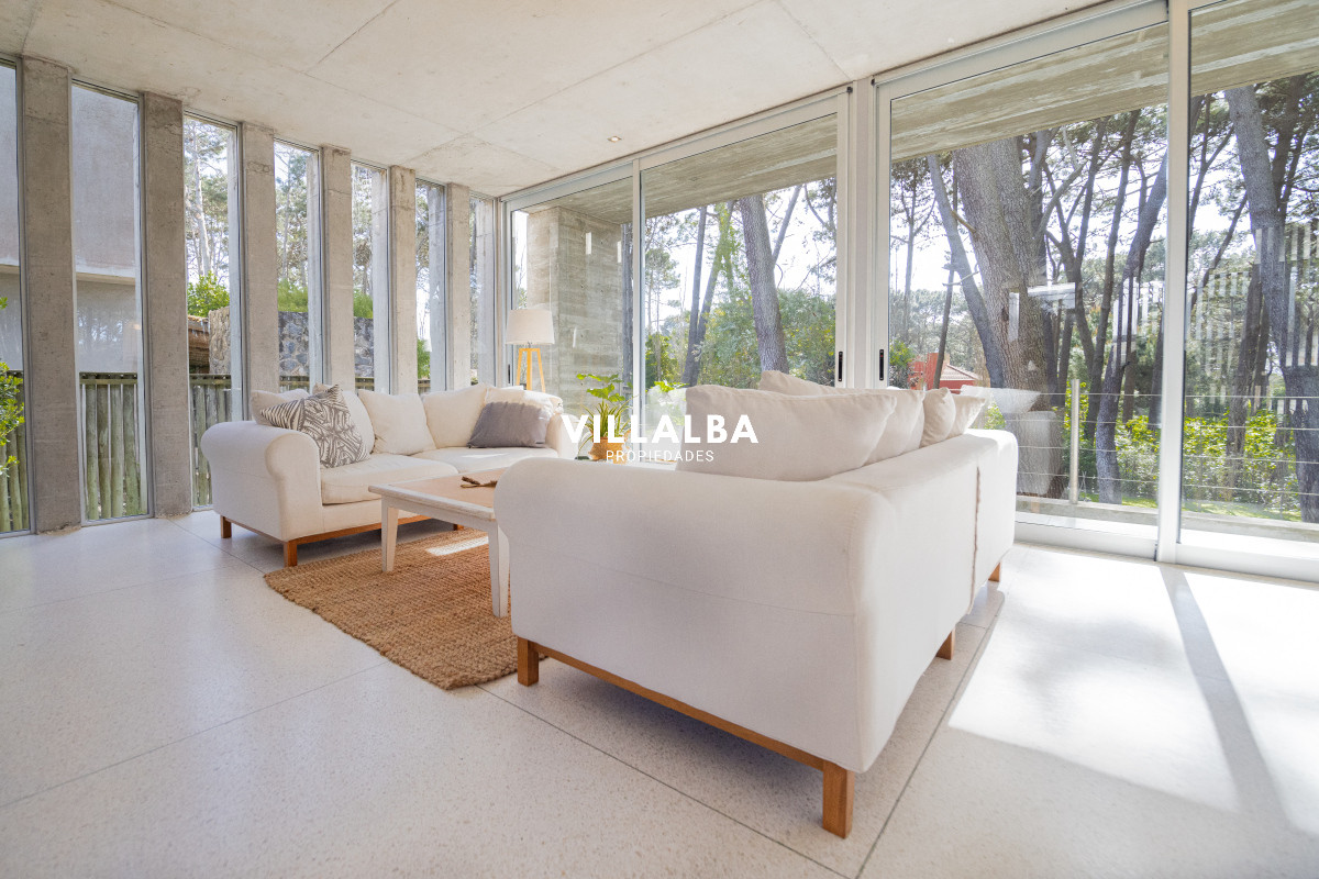 Casa ID.4201 - Casa en venta de 4 dormitorios, en Rincon del Indio 