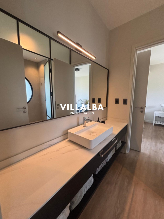 Casa ID.4202 - Casa en venta de 4 dormitorios, en Rincon del Indio 