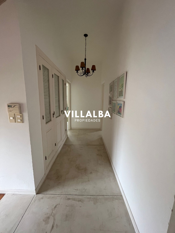 Apartamento ID.4191 - Casa en venta de 4 dormitorios, en la Península