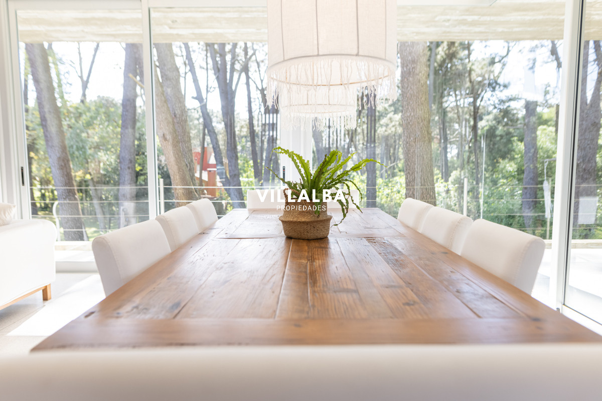 Casa ID.4201 - Casa en venta de 4 dormitorios, en Rincon del Indio 