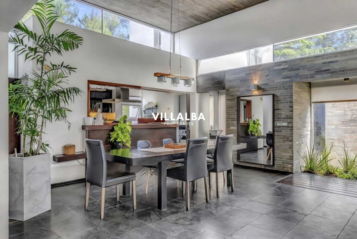 Casa ID.4196 - Espectacular casa en San Rafael Punta Del Este 4 dormitorios venta