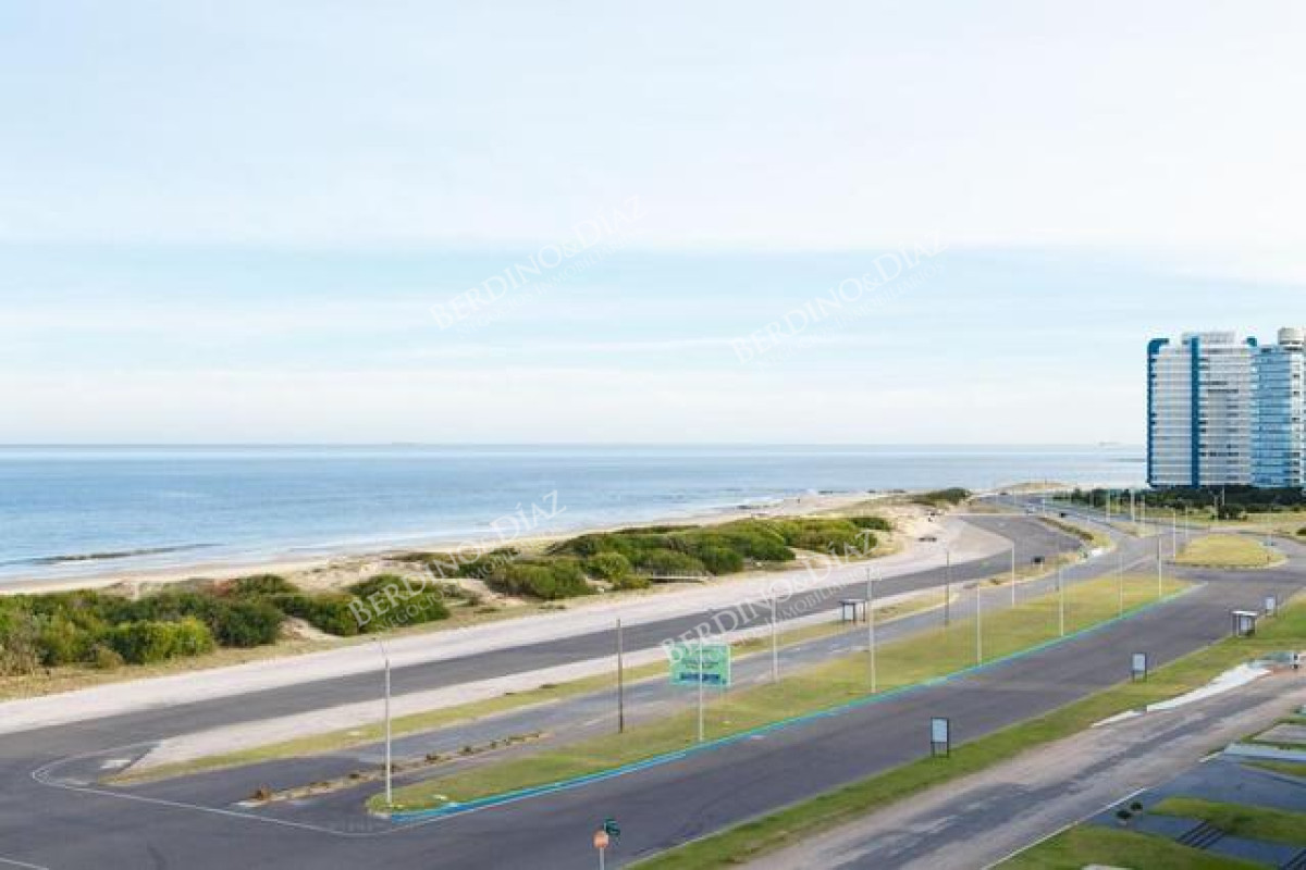 Apartamento ID.1530 - Apartamento en venta Frente al mar Brava Torre Tiburon