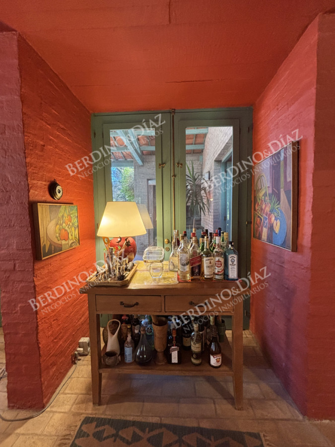 Casa ID.3183 - Venta casa de 5 dormitorios en barrio Golf, Punta del Este