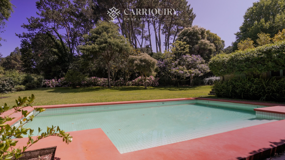 Casa ID.10411/ESPECTACULAR-CASA-EN-ZONA-SHOPPING- - Venta casa de 5 dormitorios en barrio Golf, Punta del Este