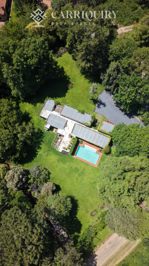 Casa ID.10411/ESPECTACULAR-CASA-EN-ZONA-SHOPPING- - Venta casa de 5 dormitorios en barrio Golf, Punta del Este