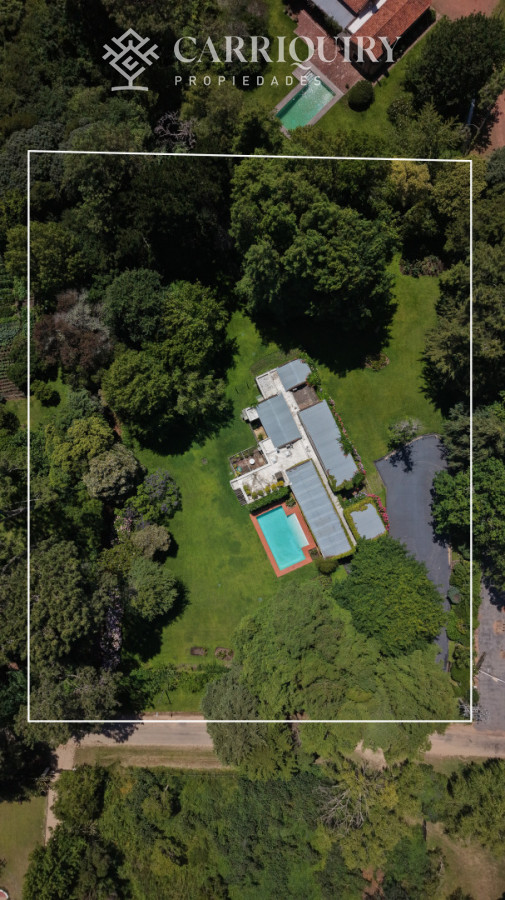 Casa ID.10411/ESPECTACULAR-CASA-EN-ZONA-SHOPPING- - Venta casa de 5 dormitorios en barrio Golf, Punta del Este
