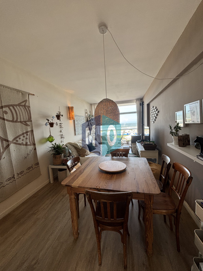 Apartamento ID.755 - Apartamento en Venta, de 2 dormitorios, playa brava! Reciclado! 