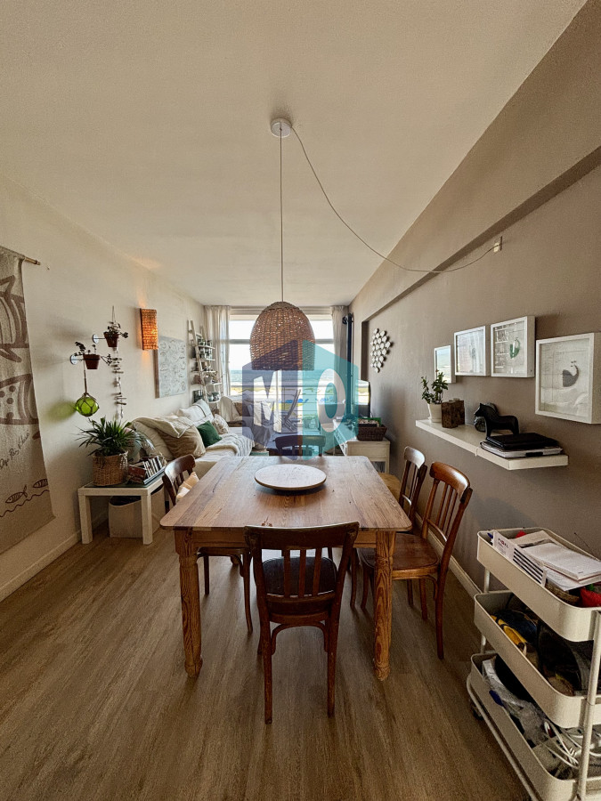 Apartamento ID.755 - Apartamento en Venta, de 2 dormitorios, playa brava! Reciclado! 