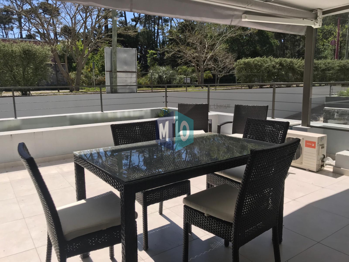Apartamento ID.754 - Apartamento en venta de 2 dormitorios en Edificio Unique, Pedragosa Sierra 