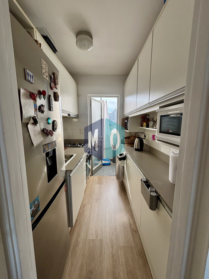 Apartamento ID.755 - Apartamento en Venta, de 2 dormitorios, playa brava! Reciclado! 