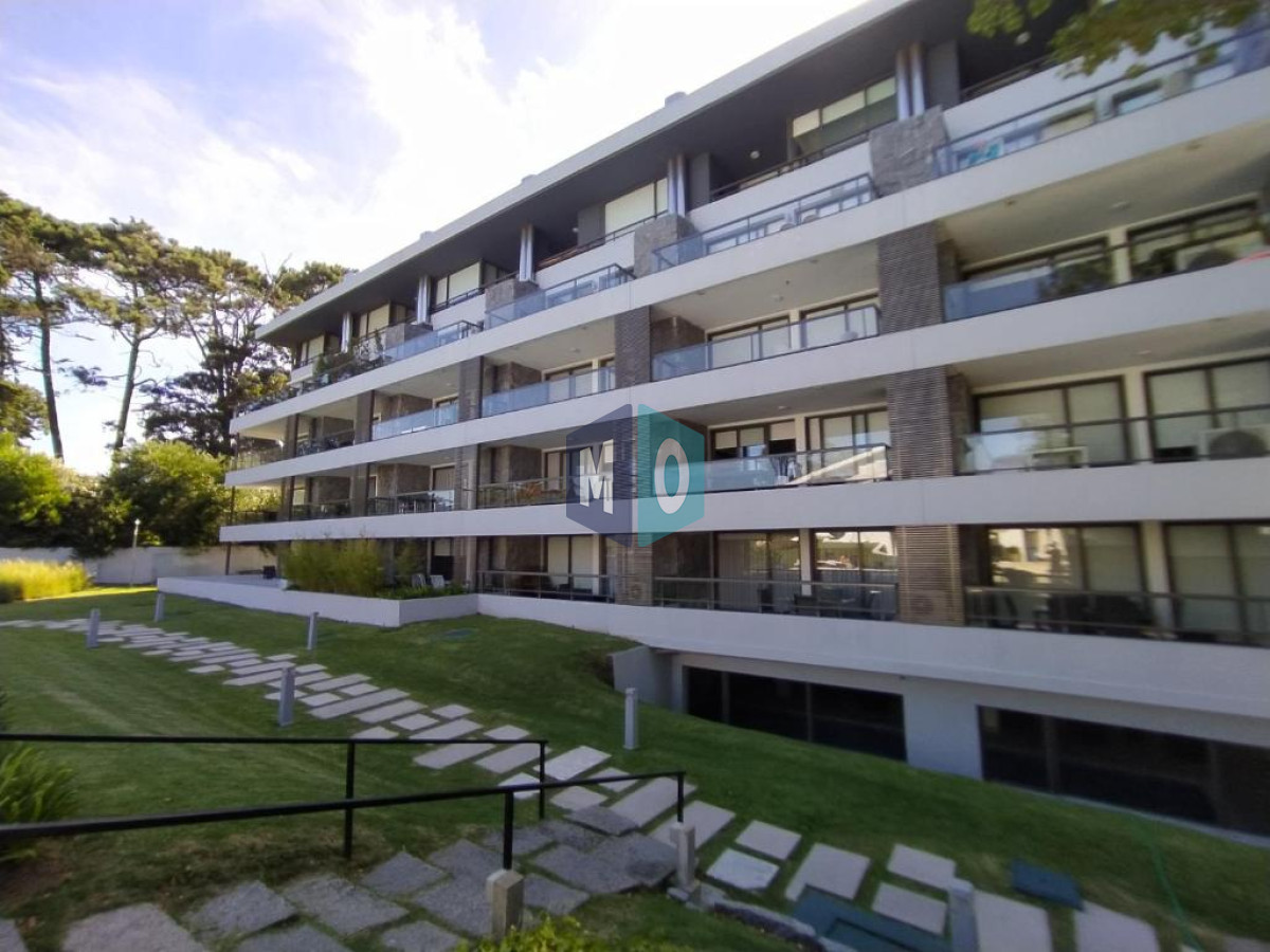 Apartamento ID.754 - Apartamento en venta de 2 dormitorios en Edificio Unique, Pedragosa Sierra 