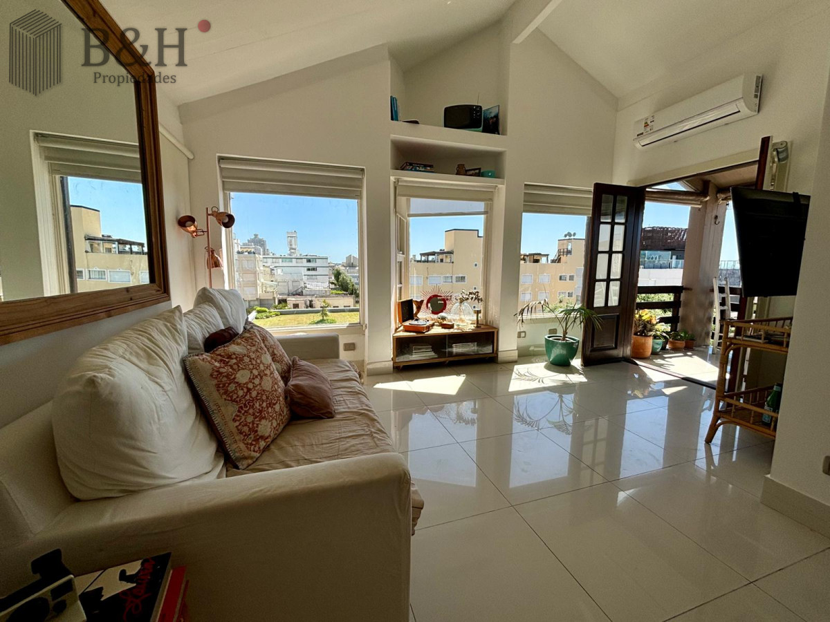 Apartamento ID.7631 - Apartamento en venta de 2 dormitorios, en peninsula.